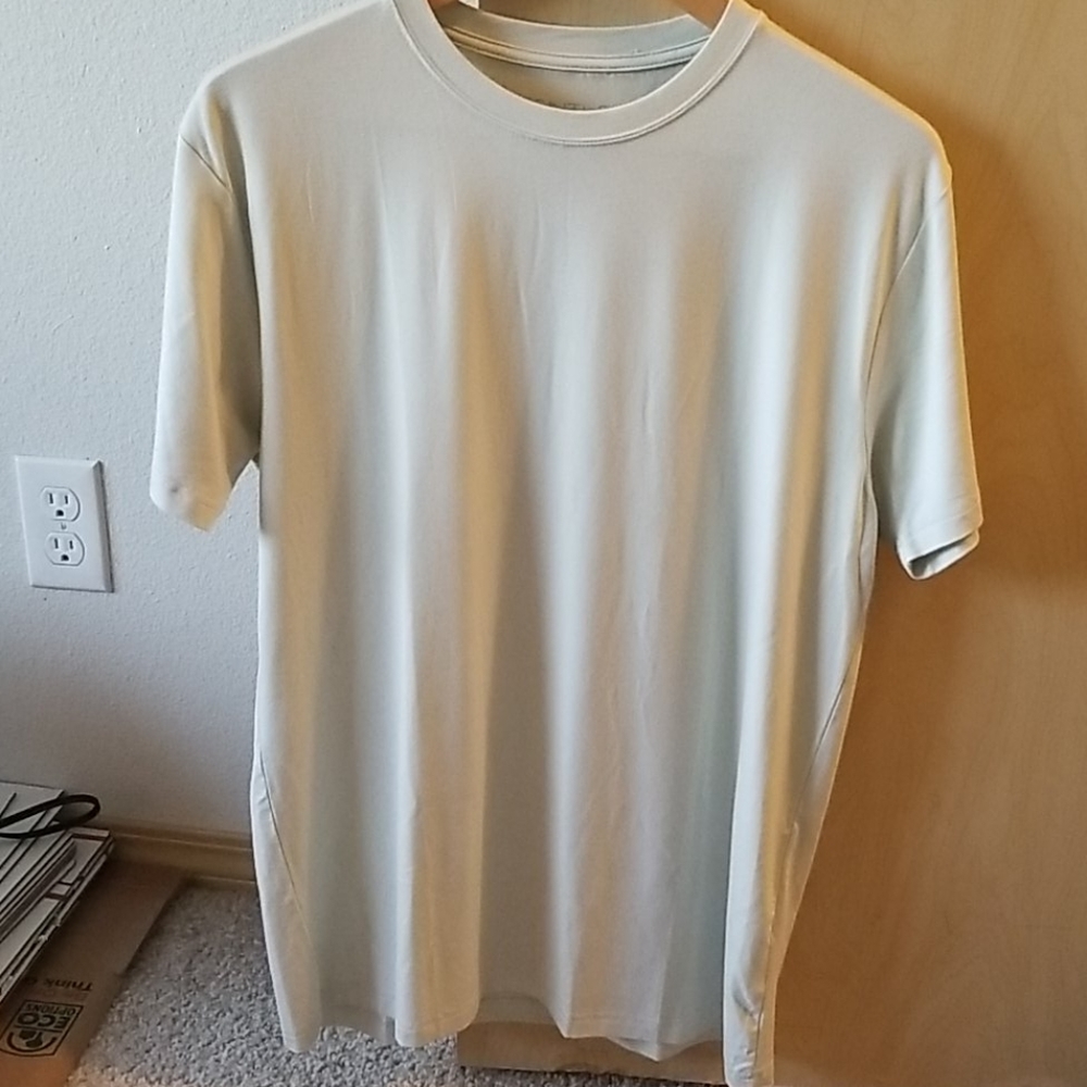 Esntls  Celadon Green Tea Medium